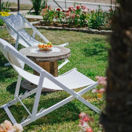 Sea Garden Apartments Добра-Вода Экстерьер фото
