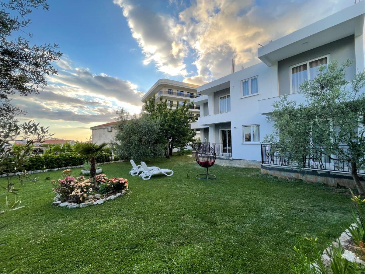 Sea Garden Apartments Добра-Вода Экстерьер фото